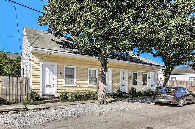 1st image of 606 Jena St