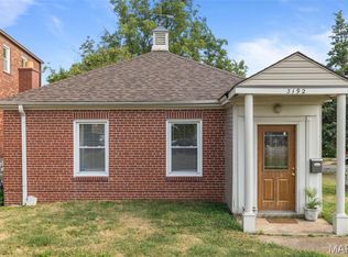 3192 Watson Rd, Saint Louis, MO 63139