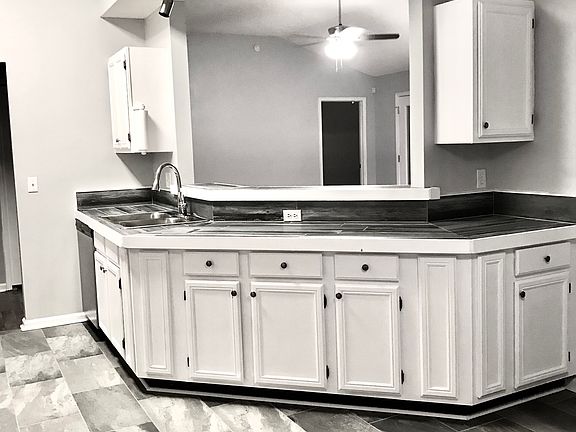 3rd image of 10551 Otter Creek Dr