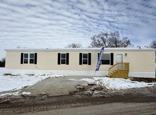 721 W Elm Ave #146, Charleston, IL 61920