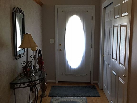 2nd image of 5 Primrose Dr
