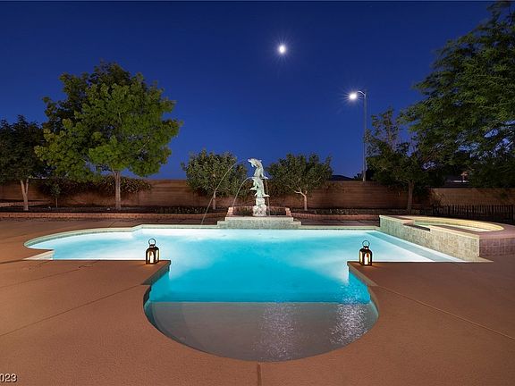 3rd image of 339 Chaplin Cove Ave