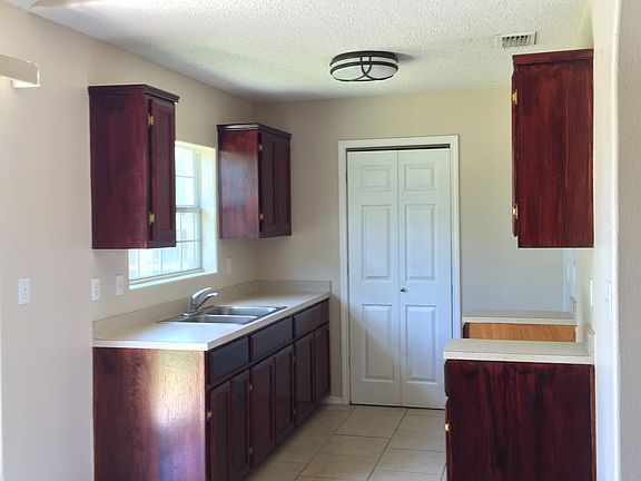 2nd image of 2606 Honolulu Dr