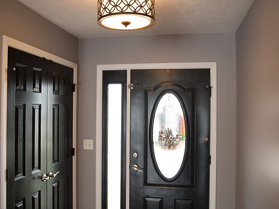 2nd image of 433 Erie Ct