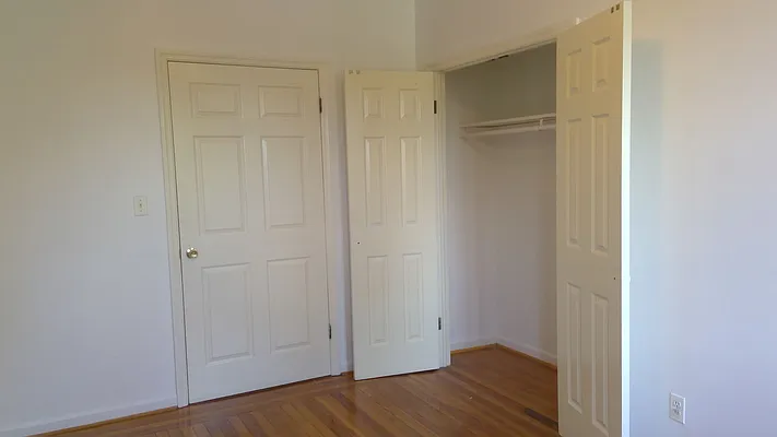 Rented by THOMAS F CAMPENNI CO | media 12