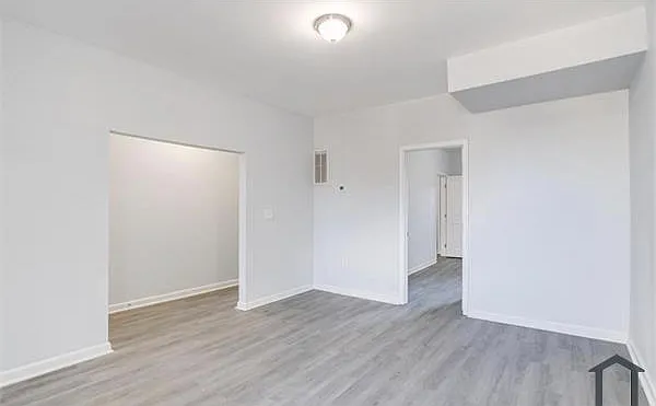 2 bed, $1,400 — Photo 3