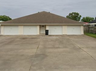 212 Boston Ave #218, Nederland, TX 77627