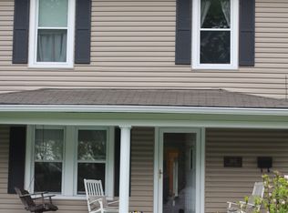 3003 Greenup Rd, Louisville, KY 40217