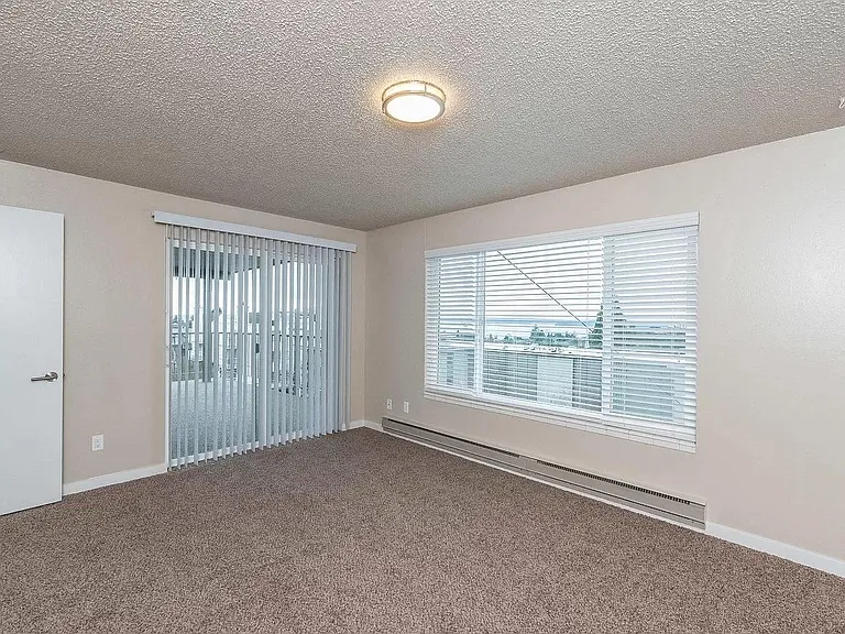 4529 44th Ave SW #204 — Photo 23