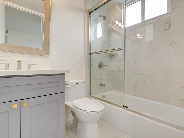 11619 Ayres Ave — Photo 19