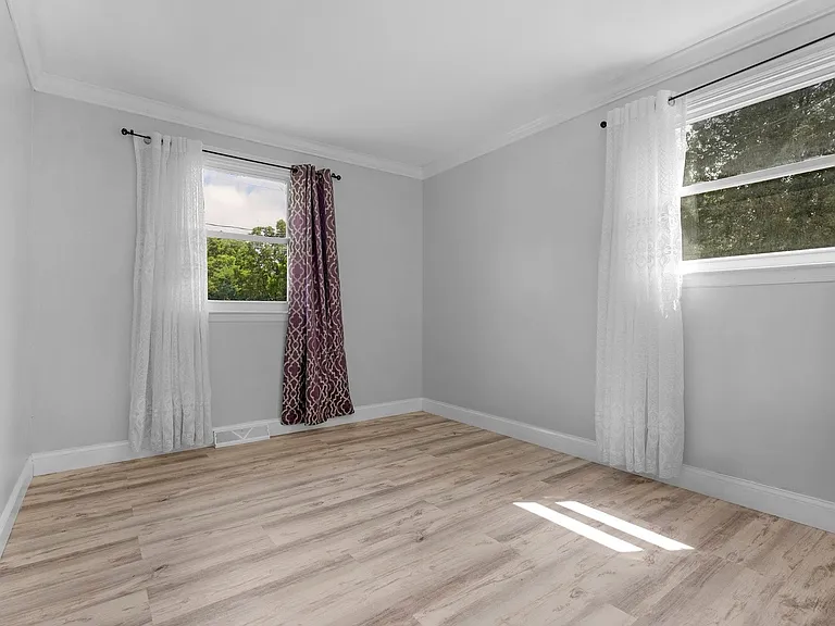 2431 Clydesdale Rd — Photo 12