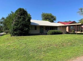 700 W D Ave, Elk City, OK 73644