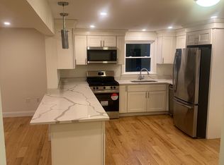 33 Peach Ave FLOOR 1, Providence, RI 02906