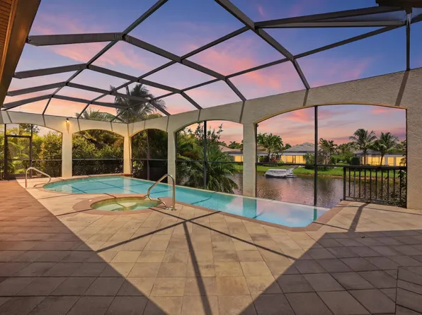 3266 Runaway Ln, Naples, FL 34114