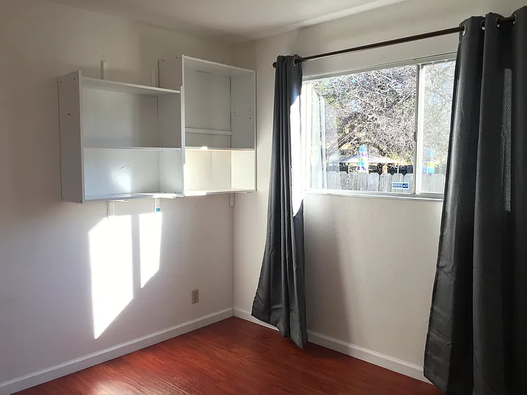 6728 Melody Ct — Photo 9