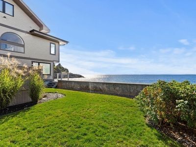183 Bass Point Rd, Nahant, MA, 01908