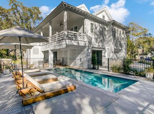 2 Conch Ct, Isle of Palms, SC 29451