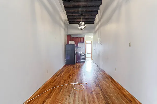 Rented by Pinn Realty | media 14