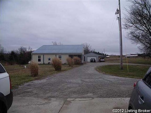 3rd image of 7513 Highway 690