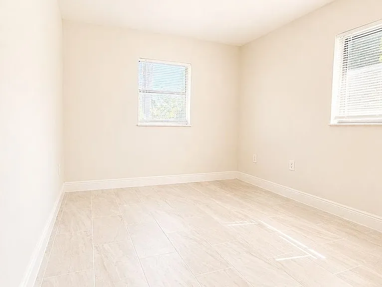 3425 South St — Photo 6