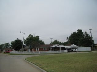 9313 Harmony Dr, Midwest City, OK 73130