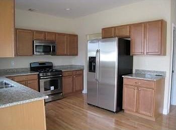 4th image of 26 Maiden Ln