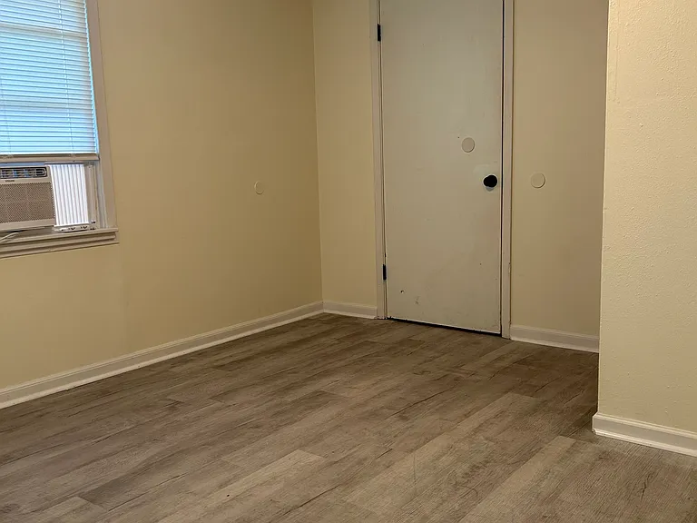 351 Saint George Ave #351.5 — Photo 6