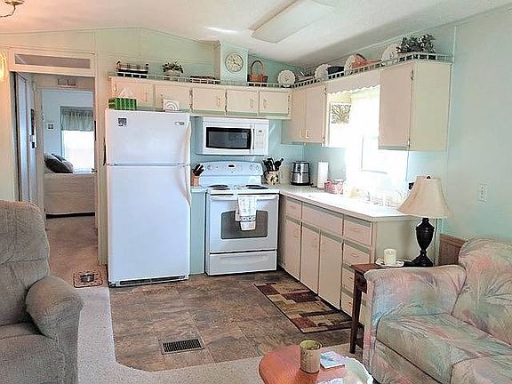3rd image of 1186 Marlin Ln