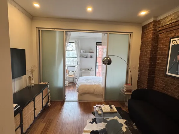 228 Mott Street image 1 of 10