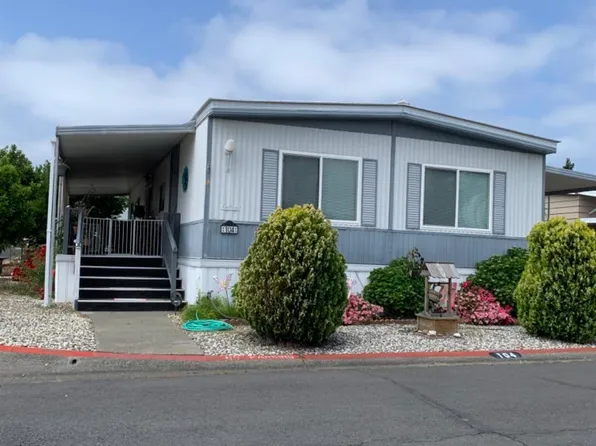 104 Hacienda Drive, Napa, CA 94558