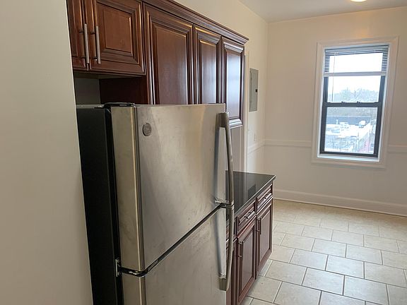 4th image of 5 East Ave APT 5H