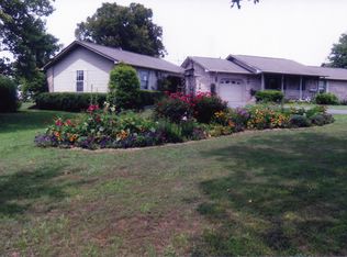 245 Chestnut Ln, Crossville, TN 38555