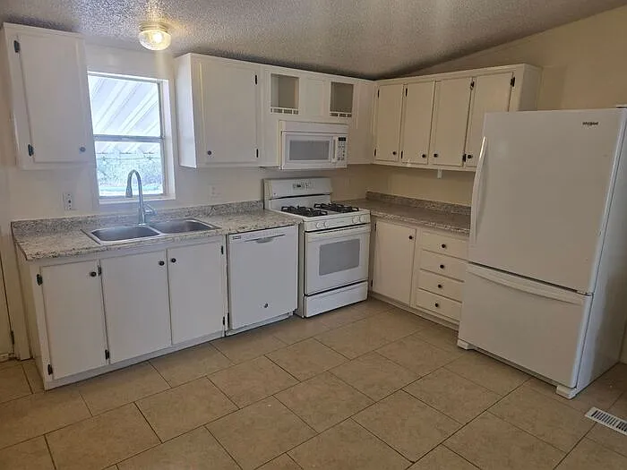 1468 S Calle Anasazi — Photo 5