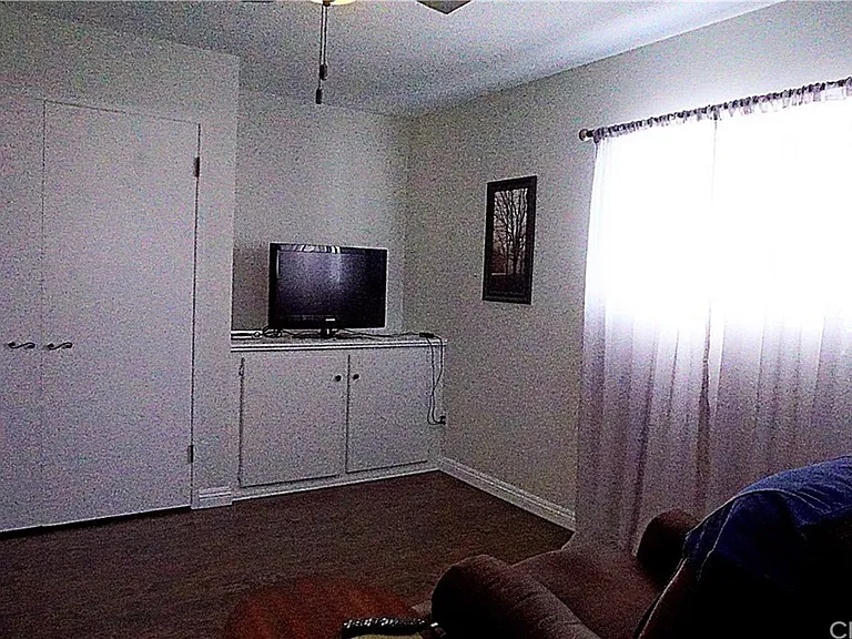 5277 Peacock Ln — Photo 7