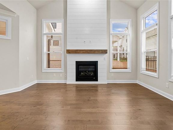 This homesite is a to be built, so the buyer can pick out design elements at our gorgeous design cen