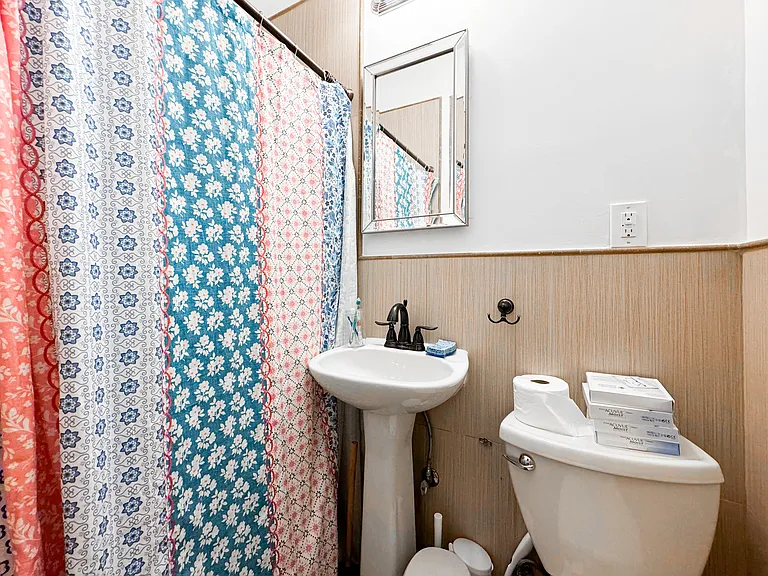 259 W 132nd St #3 — Photo 10