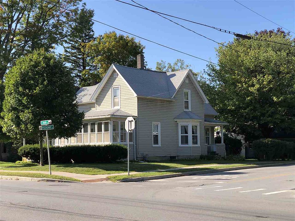 1st image of 59 E Main St