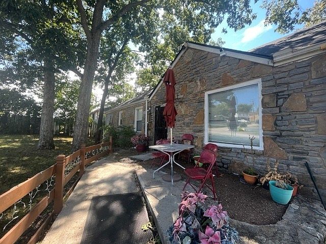 1st image of 2400 Old Matthews Rd