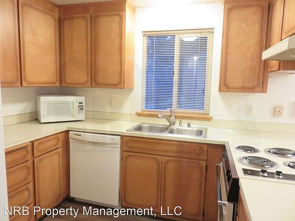 5th image of 5316 203rd Street Ct E