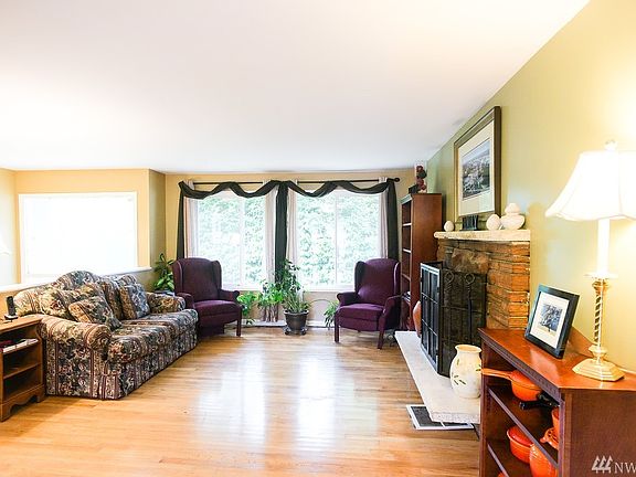 5th image of 17104 NE 95th St