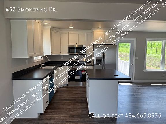 3rd image of 452 Smokering Dr