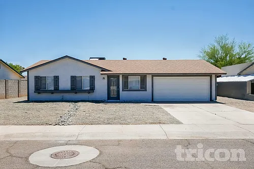 10921 W Turney Ave Photo 1