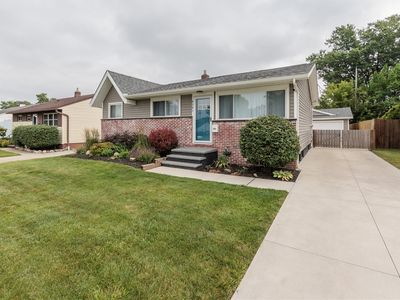 6391 Almont Dr, Brookpark, OH, 44142