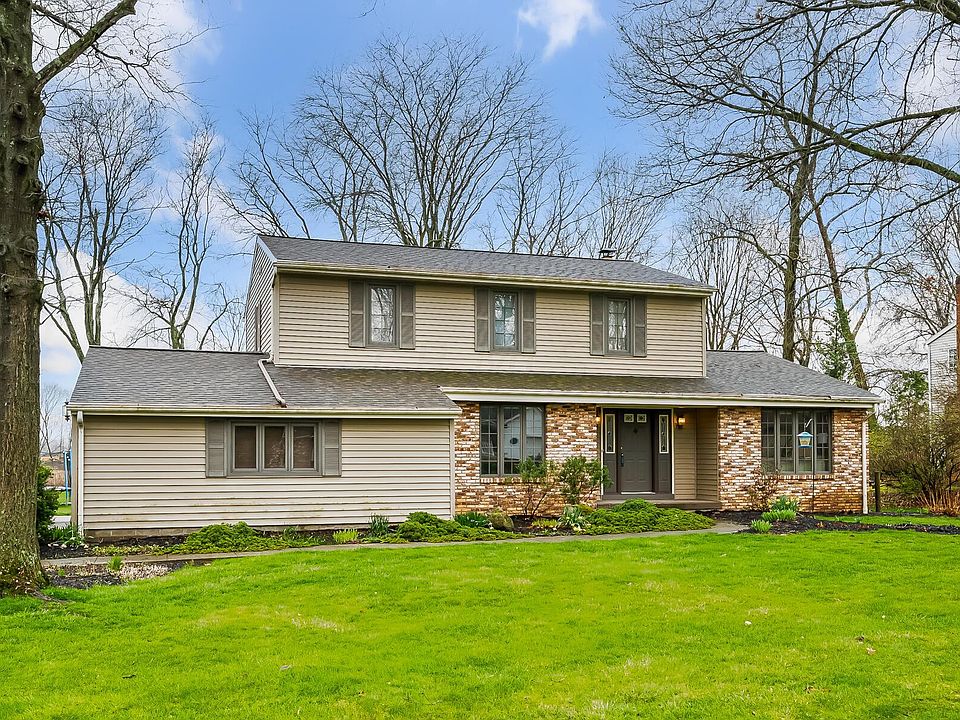 1st image of 309 Kensington Dr