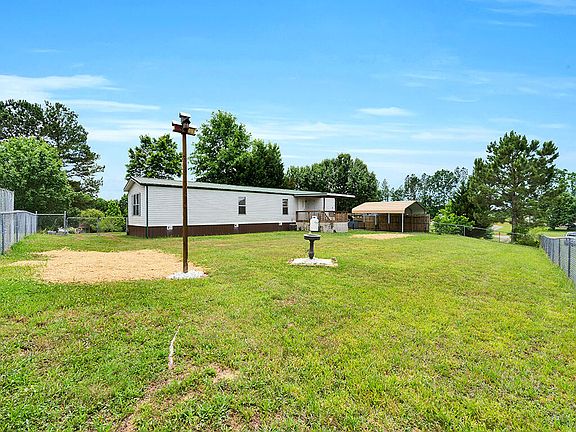 4th image of 224 Hickory Oak Dr SE