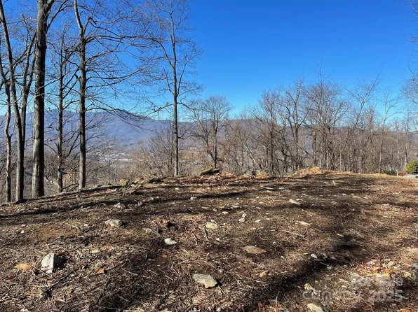 362 Equestrian Dr #18, Waynesville, NC 28786
