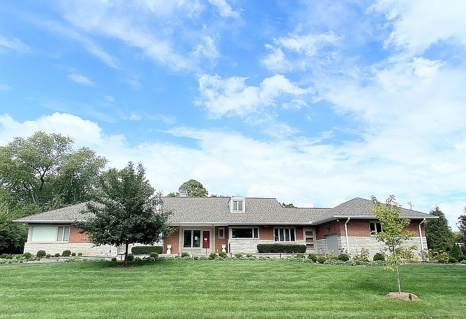 1st image of 62 Clermont Ln