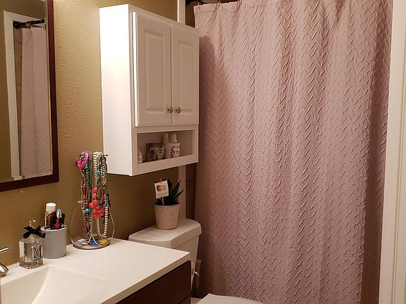 2nd image of 3649 Georgetown Dr