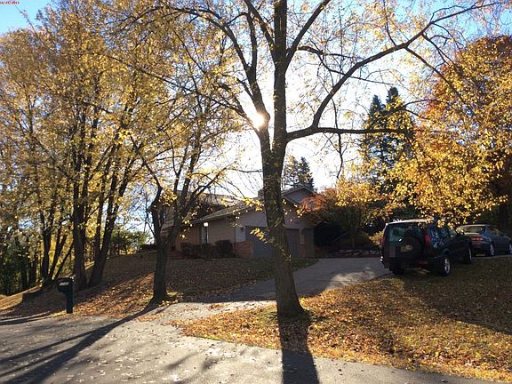 4th image of 5745 Evergreen Ave