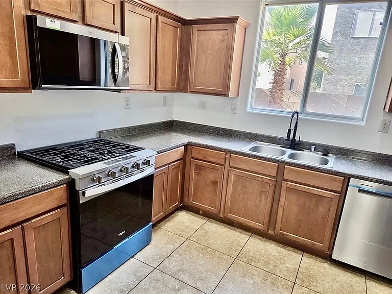 8971 Lily Touchstone Ct — Photo 6